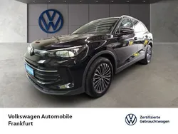 Deep black perleffekt Gebraucht 2024 VW Tiguan Life SUV | 38.450 € (Etwas zu teuer)