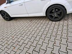 Weiß Gebraucht 2010 Ford Mondeo Limousine | 2.600 € (Fairer Preis)