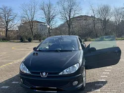Schwarz Gebraucht 2005 Peugeot 206 CC S16 Cabrio | 2.650 €
