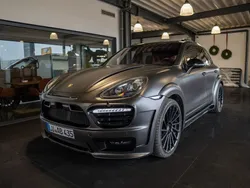 Tiefschwarzmetallic Gebraucht 2012 Porsche Cayenne Turbo SUV | 59.900 €