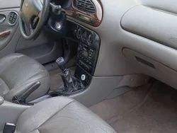 Grün Gebraucht 1999 Ford Mondeo Limousine | 1.500 €