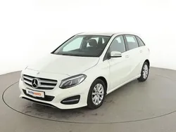 Weiß Gebraucht 2015 Mercedes B180 Style Van / Kleinbus | 15.540 € (Fairer Preis)