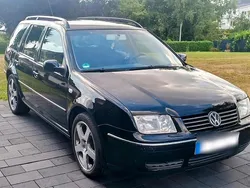 Schwarz Gebraucht 2004 VW Bora Limousine | 4.500 €
