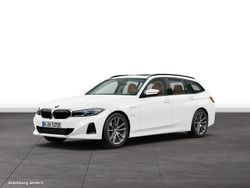 Gebraucht 2024 BMW 330e Comfort Edition Kombi | 50.741 €