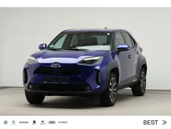 Dark blue (metallic) Gebraucht 2023 Toyota Yaris Hybrid Team SUV | 23.488 € (Fairer Preis)