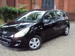 Schwarz Gebraucht 2011 Hyundai i20 Classic Limousine | 3.333 € (Guter Preis)