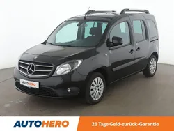 Schwarz Gebraucht 2018 Mercedes Citan 112 Van / Kleinbus | 18.490 € (Fairer Preis)