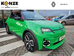 Grün (pop green!, black pearlschwarz metallic) Neu 2024 Renault R5 Komfort Kleinwagen | 30.790 € (Guter Preis)