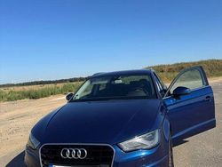 Blau Gebraucht 2014 Audi A3 S-Line Limousine | 9.999 € (Teuer)