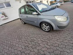 Gelb Gebraucht 2003 Renault Scénic Van / Kleinbus | 1.999 € (Fairer Preis)