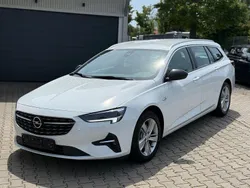 Weiß Gebraucht 2021 Opel Insignia Elegance Kombi | 12.950 € (Superpreis)