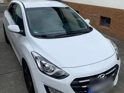 Weiß Gebraucht 2016 Hyundai i30 Coupé | 7.000 € (Superpreis)