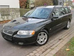 Grün Gebraucht 2005 Volvo V70 Momentum Kombi | 1.999 € (Superpreis)