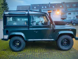 Grün Gebraucht 2003 Land Rover Defender SUV | 35.000 €