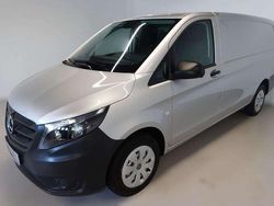 Brillantsilber metallic Gebraucht 2017 Mercedes Vito Van / Kleinbus | 19.490 € (Fairer Preis)
