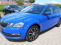 Blau Gebraucht 2020 Skoda Octavia Soleil Kombi | 17.700 € (Fairer Preis)