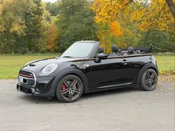 Schwarz Gebraucht 2016 Mini John Cooper Works Cabriolet Cabrio | 25.750 € (Teuer)