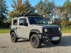 Grau Gebraucht 2023 Suzuki Jimny SUV | 31.150 € (Etwas zu teuer)