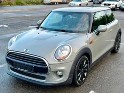 Grau Gebraucht 2018 Mini Cooper Kleinwagen | 10.000 € (Superpreis)