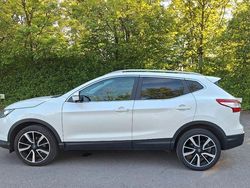 Weiß Gebraucht 2016 Nissan Qashqai Tekna SUV | 11.300 € (Fairer Preis)