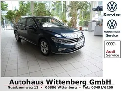 Blau Gebraucht 2021 VW Passat Elegance Limousine | 23.949 € (Fairer Preis)