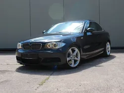 Schwarz Gebraucht 2009 BMW 135 Sport Line Kleinwagen | 15.300 € (Teuer)