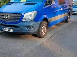 Blau Gebraucht 2025 Mercedes Sprinter Van | 17.000 €