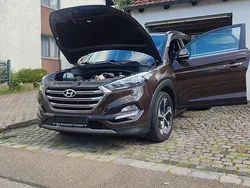 Braun Gebraucht 2016 Hyundai Tucson Trend SUV | 20.999 € (Etwas zu teuer)
