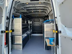 Weiß Gebraucht 2022 Ford Transit Custom Van / Kleinbus | 27.900 € (Etwas zu teuer)