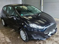 Schwarz Gebraucht 2015 Ford Fiesta Ambiente Kleinwagen | 6.000 € (Fairer Preis)