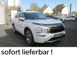 Weiß Neu 2024 Mitsubishi Outlander P-HEV Top SUV | 61.740 €