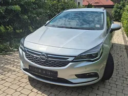 Silber Gebraucht 2019 Opel Astra Selection Limousine | 9.990 € (Guter Preis)