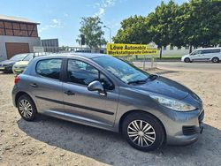Grau Gebraucht 2011 Peugeot 207 Style Limousine | 3.590 € (Teuer)