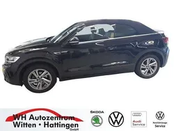 Deep black perleffekt Gebraucht 2024 VW T-Roc Cabriolet R-line Cabrio | 29.911 € (Fairer Preis)