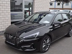 Schwarz Gebraucht 2024 Hyundai i30 Trend Kombi | 21.480 €
