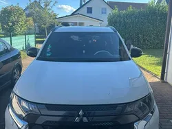 Weiß Gebraucht 2018 Mitsubishi Outlander SUV | 15.650 € (Fairer Preis)