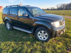 Schwarz Gebraucht 2007 Nissan Pathfinder SUV | 7.249 €