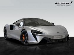 Silber Gebraucht 2024 McLaren Artura | 234.700 €