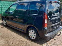 Schwarz Gebraucht 2014 Citroën Berlingo XTR Van / Kleinbus | 4.700 € (Guter Preis)