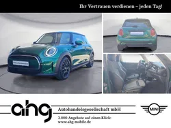 Grün Gebraucht 2022 Mini ONE Classic Kleinwagen | 20.930 € (Fairer Preis)