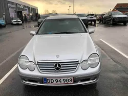 Grau Gebraucht 2004 Mercedes C220 Elegance Limousine | 2.400 € (Superpreis)