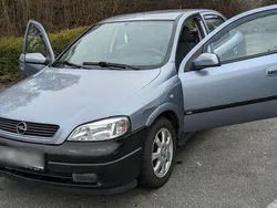 Silber Gebraucht 2004 Opel Astra Limousine | 1.500 € (Fairer Preis)