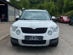 Weiß Gebraucht 2012 Skoda Yeti SUV | 8.899 € (Fairer Preis)