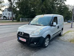 Grau Gebraucht 2011 Fiat Doblò Dynamic Van / Kleinbus | 5.831 € (Fairer Preis)