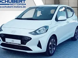 Atlas white / sol Gebraucht 2025 Hyundai i10 Trend Kleinwagen | 17.490 € (Fairer Preis)