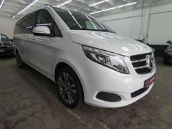Weiß Gebraucht 2015 Mercedes V250 Avantgarde Edition Van / Kleinbus | 35.799 € (Fairer Preis)