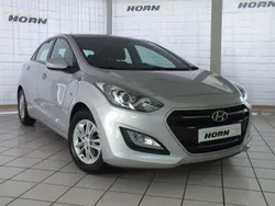 Silber Gebraucht 2016 Hyundai i30 Limousine | 10.490 € (Fairer Preis)