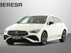 Polarweiß Gebraucht 2024 Mercedes CLA200 Shooting Brake AMG Kombi | 32.225 € (Guter Preis)