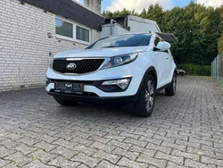 Weiß Gebraucht 2015 Kia Sportage Spirit SUV | 12.500 € (Fairer Preis)