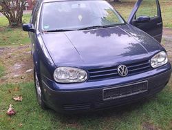 Blau Gebraucht 2001 VW Golf IV Kleinwagen | 800 € (Superpreis)